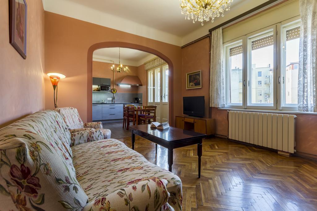 Spacious & Smart Center Apartment Pula Exterior foto