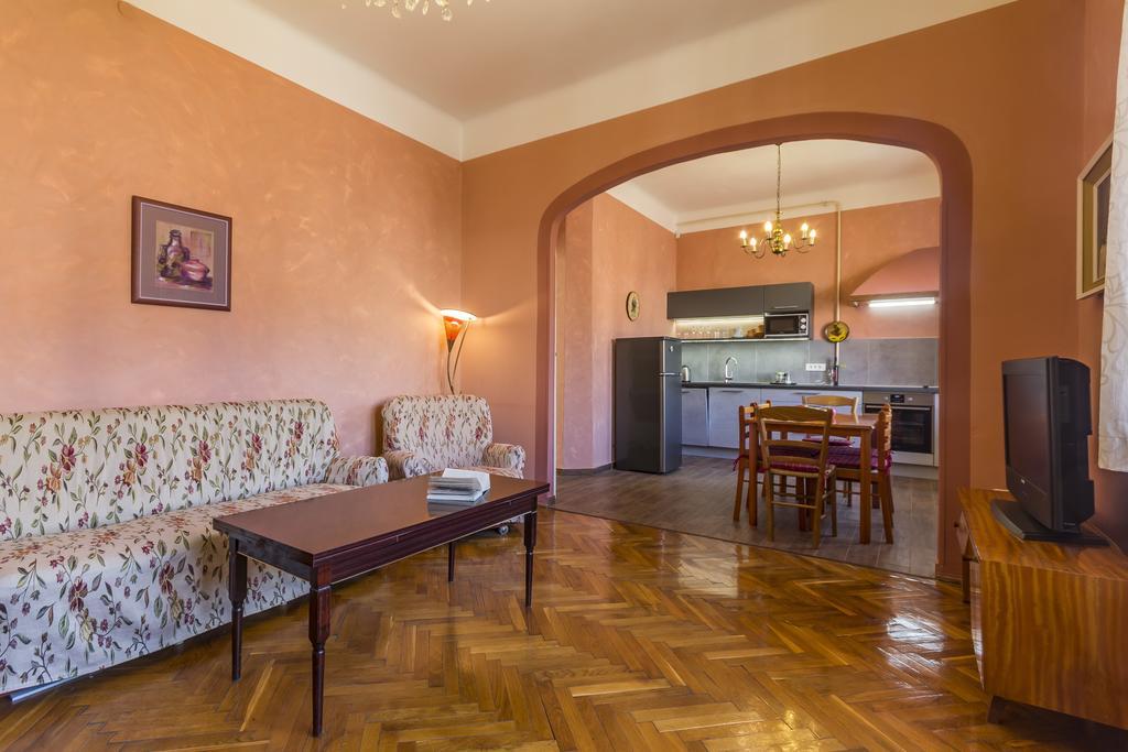 Spacious & Smart Center Apartment Pula Exterior foto